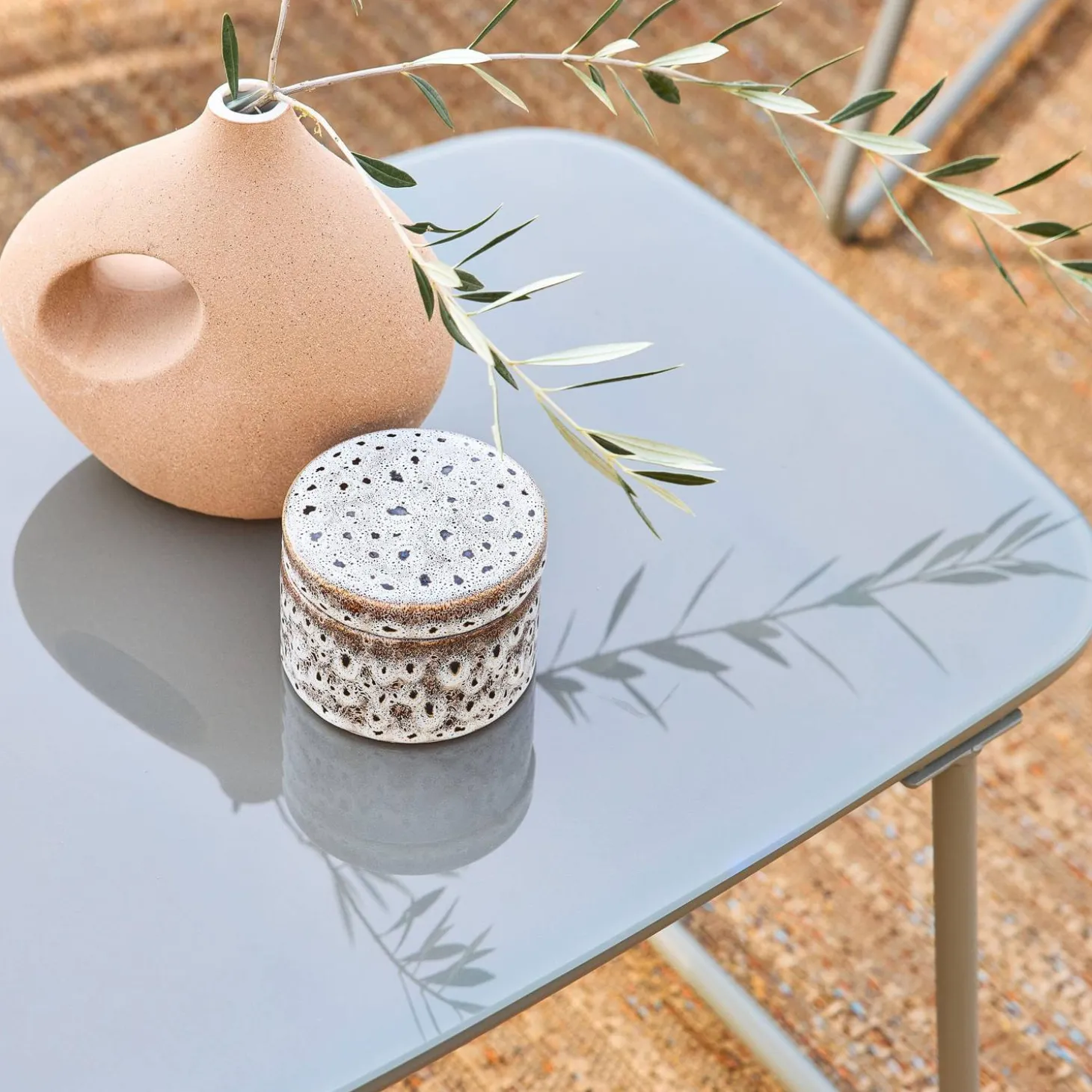 Loungeset aus Metall und Kunststoff, 4 Sitzplätze
