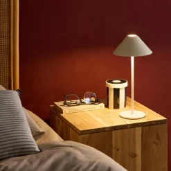 Mobile LED-Tischlampe für Innen- und Außenbereich H 135 cm