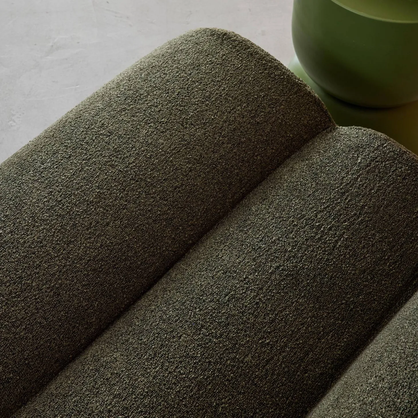 Modularer Lounge-Sessel mit strukturiertem Bouclé-Bezug