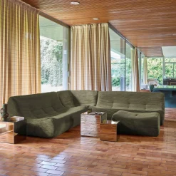Modulares Ecksofa für 7 Personen mit Cordbezug und Hocker