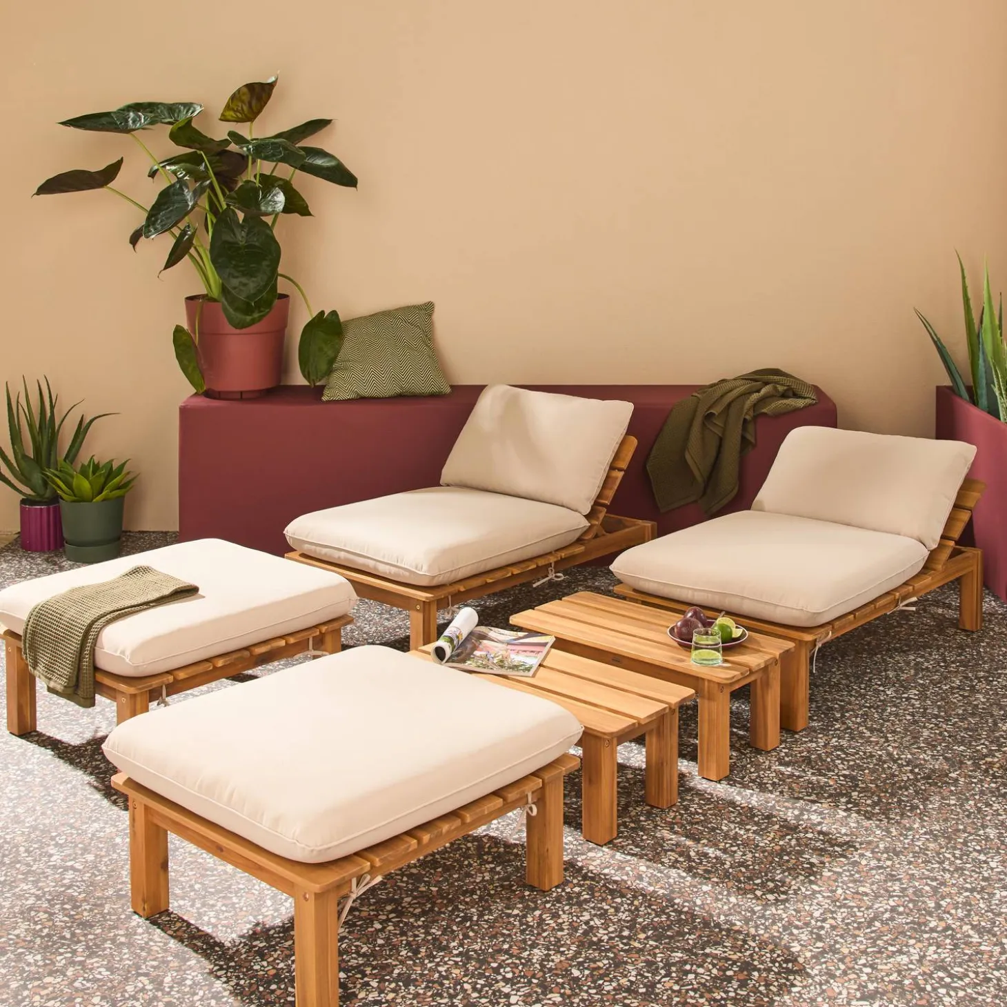 Modulares Loungeset aus naturfarbenem Akazienholz, 2-Sitzer, 3-fach verstellbar mit Tisch