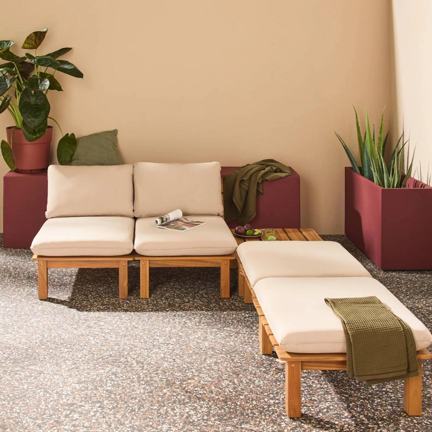 Modulares Loungeset aus naturfarbenem Akazienholz, 2-Sitzer, 3-fach verstellbar mit Tisch