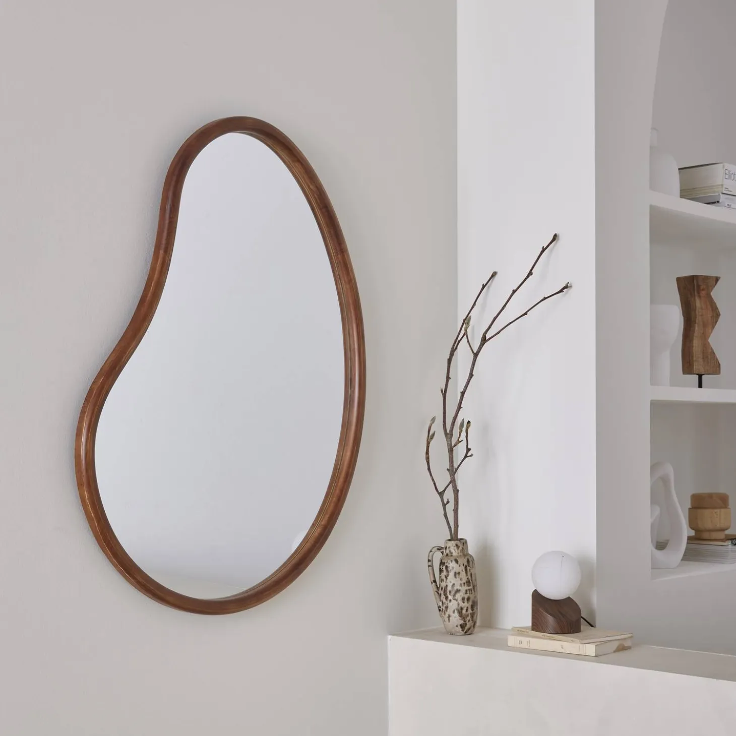 Organischer Spiegel aus Tannenholz 95cm