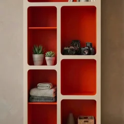 Organisches Bücherregal mit zweifarbigem Holzdekor, 8 Fächer
