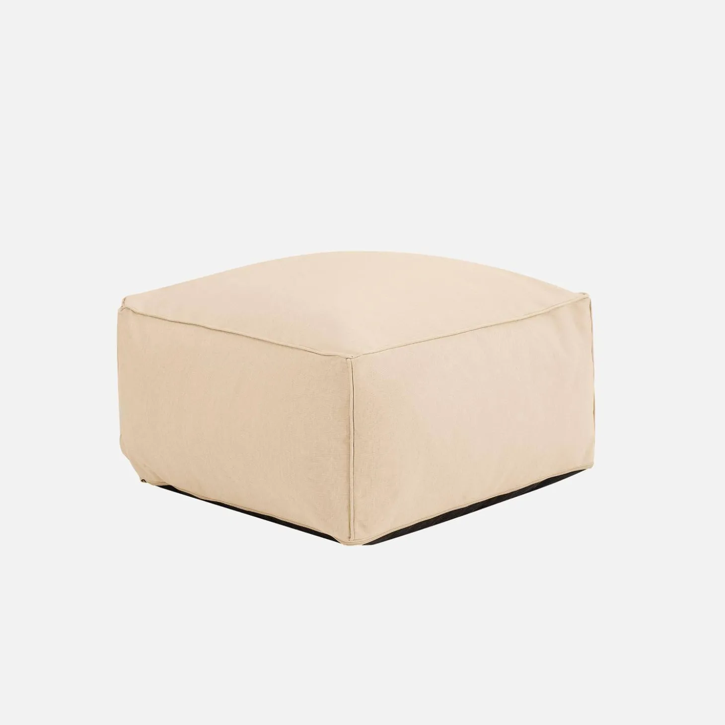 Outdoor Sessel und Fußhocker mit Olefin-Bezug in beige