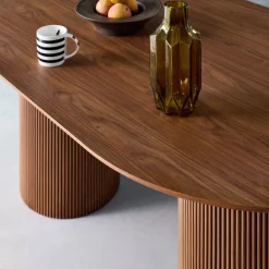 Ovaler Esstisch mit geriffelter Holzoptik 4-6 Sitzplätze, 180 cm