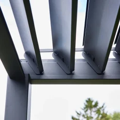 Pergola mit Lamellendach Triomphe 3x4m mit 3 Lamellenwänden 130cm