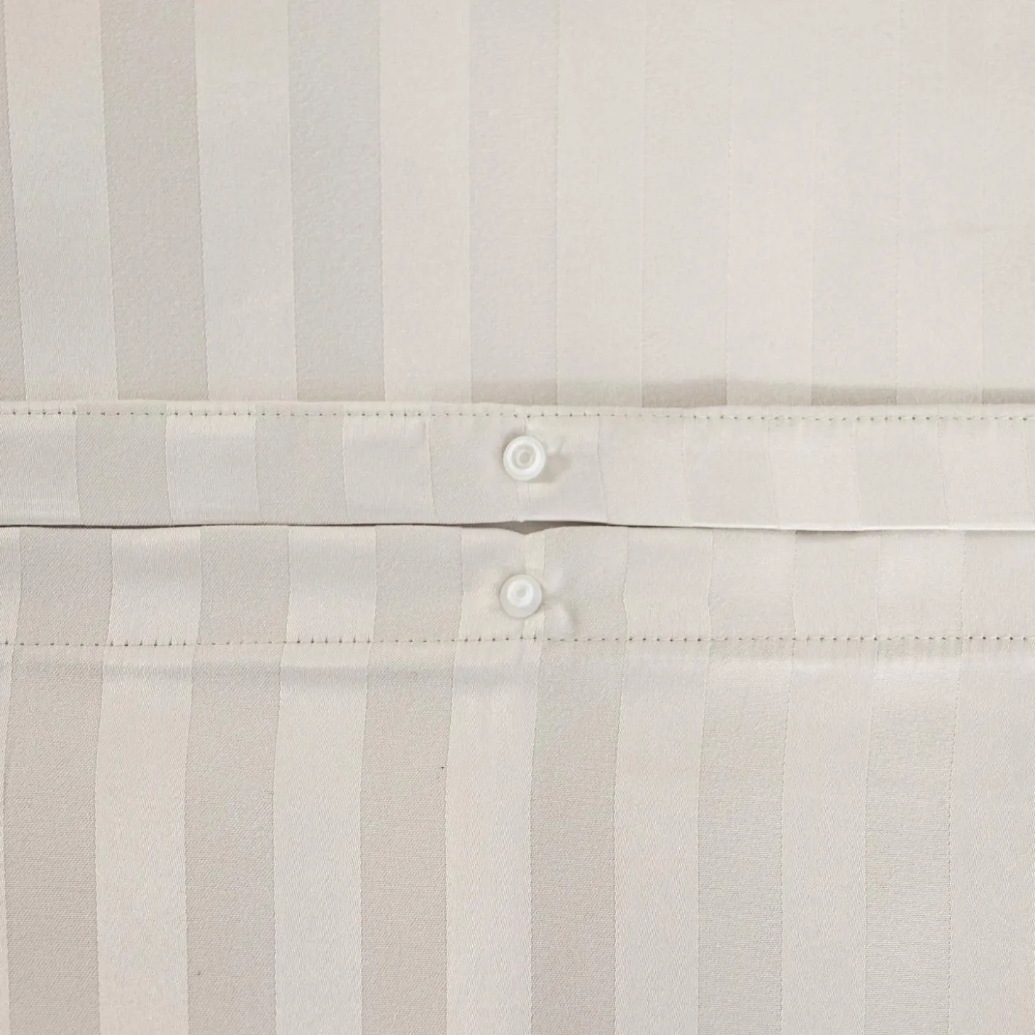 Polyester-Bettwäsche-Set mit Satin-Effekt, feine Streifen, 2 Plätze, beige