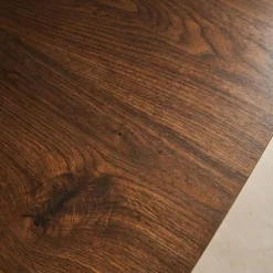 Quadratischer Esstisch im Holzlook mit schwarzen Metallbeinen für 4 Personen