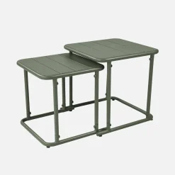 Quadratischer Satztisch für den Außenbereich aus Stahl