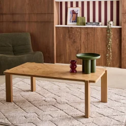 Rechteckiger Vintage-Couchtisch mit Holzdekor und Fischgrät-Muster