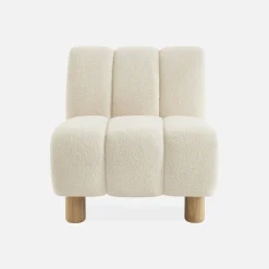 Relaxsessel mit abgerundeten Beinen aus Holz mit Bouclé-Bezug