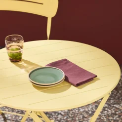 Runder klappbarer Bistro-Gartentisch aus Stahl + 2 Stühle