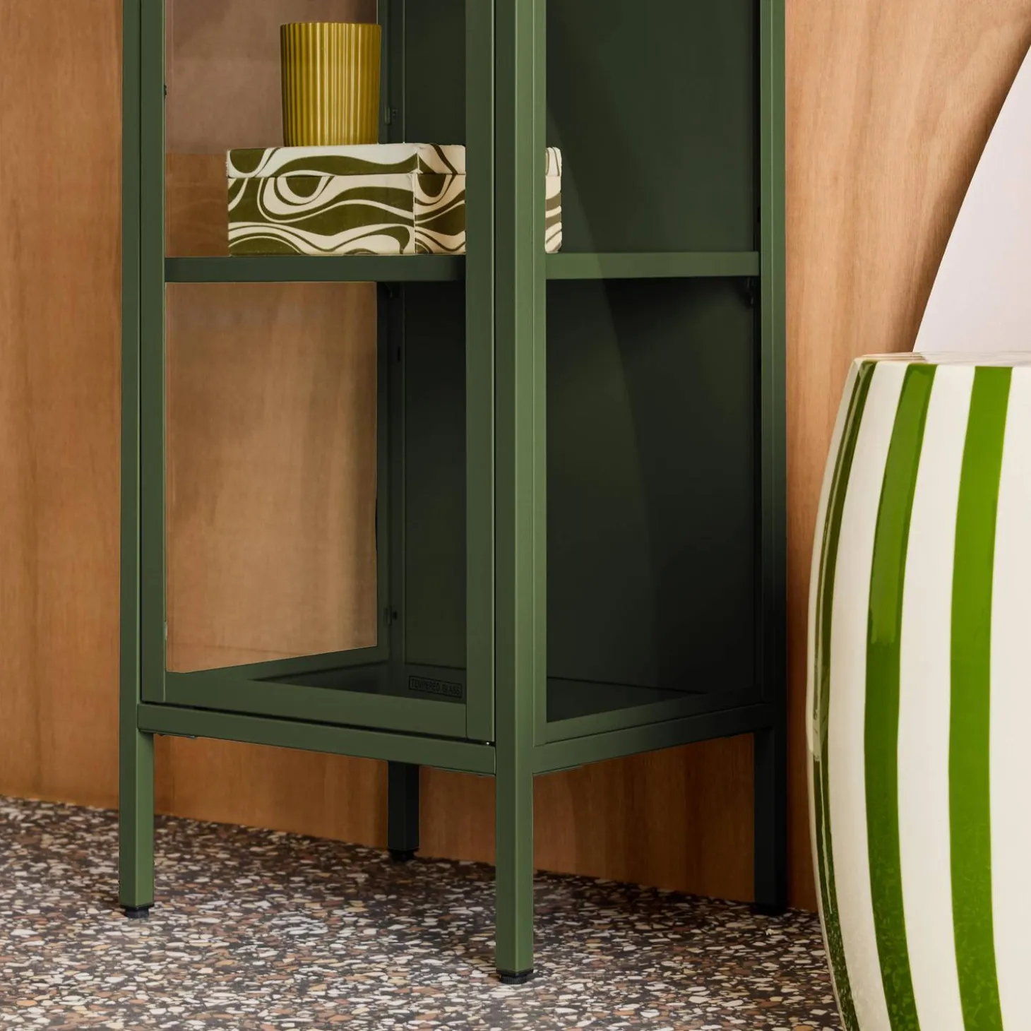 Schrank aus Stahl und gehärtetem Glas, 1 Tür, 160 cm