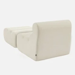 Sessel mit strukturiertem Bouclé-Bezug und Hocker