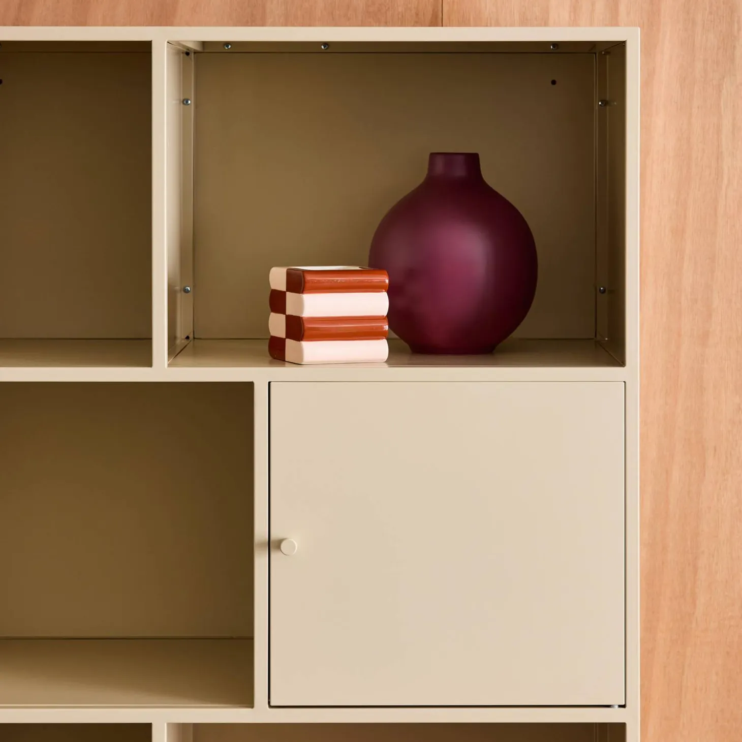Sideboard, industrielles Aufbewahrungsmöbel aus Stahl mit 8 Stauräumen