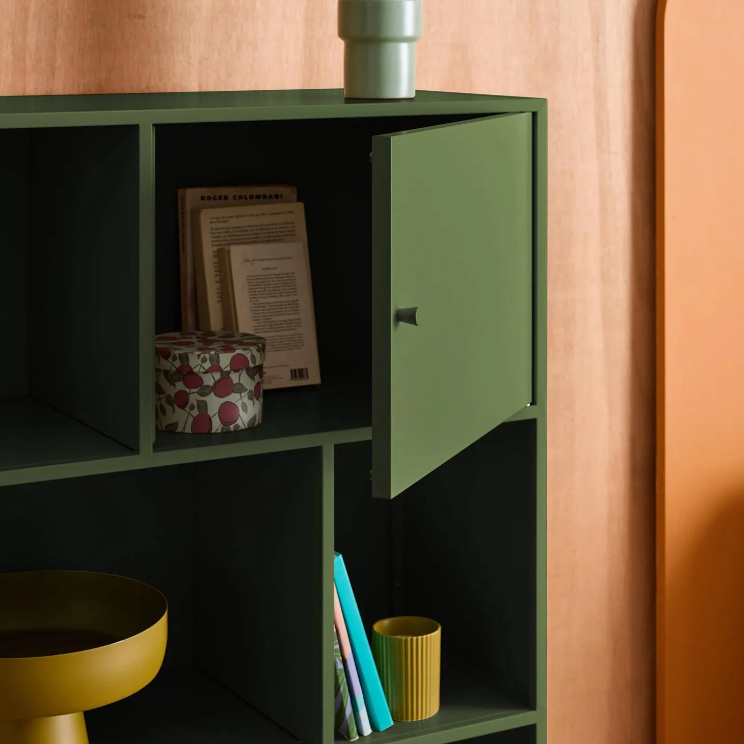 Sideboard, industrielles Aufbewahrungsmöbel aus Stahl mit 6 Stauräumen