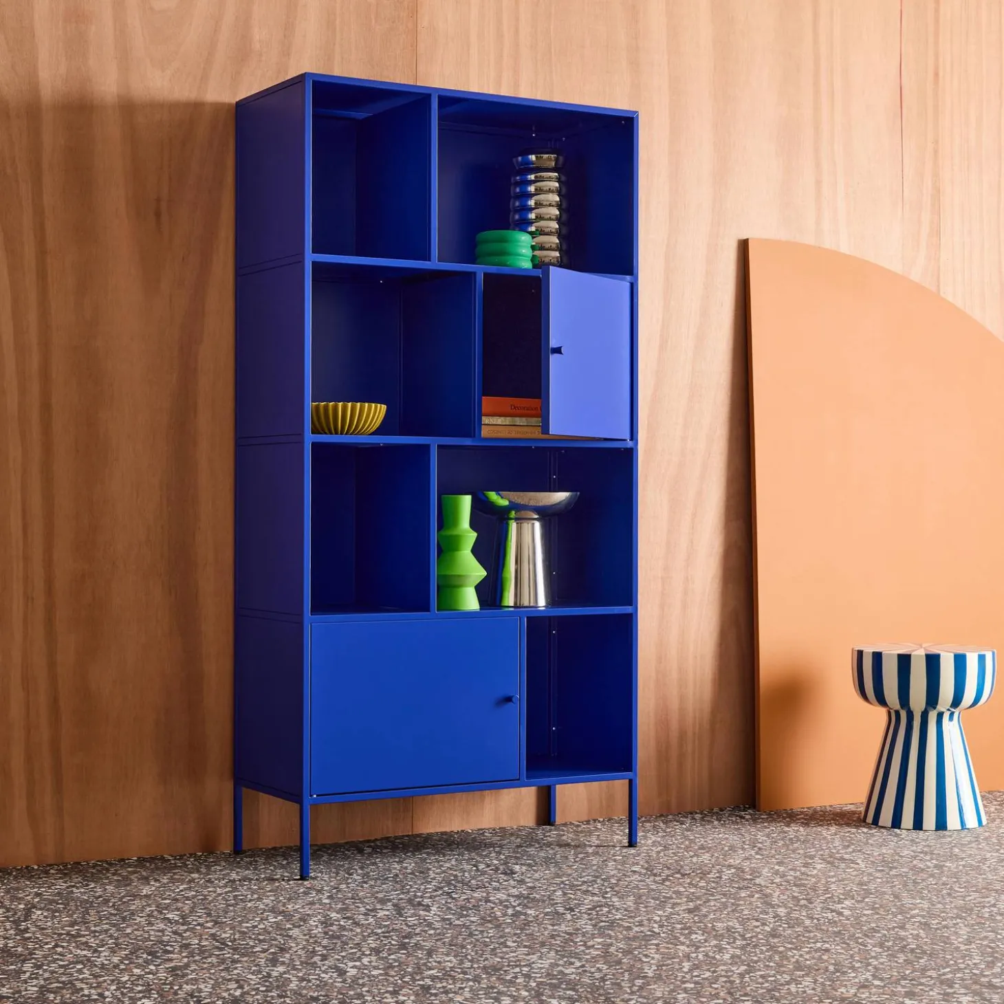 Sideboard, industrielles Aufbewahrungsmöbel aus Stahl mit 8 Stauräumen