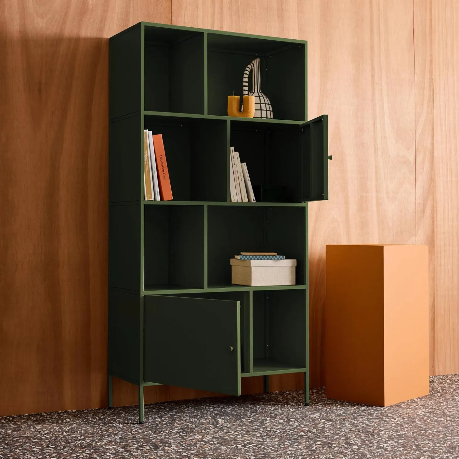 Sideboard, industrielles Aufbewahrungsmöbel aus Stahl mit 8 Stauräumen