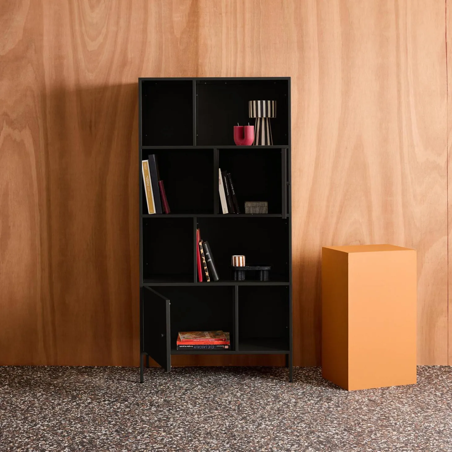 Sideboard, industrielles Aufbewahrungsmöbel aus Stahl mit 8 Stauräumen