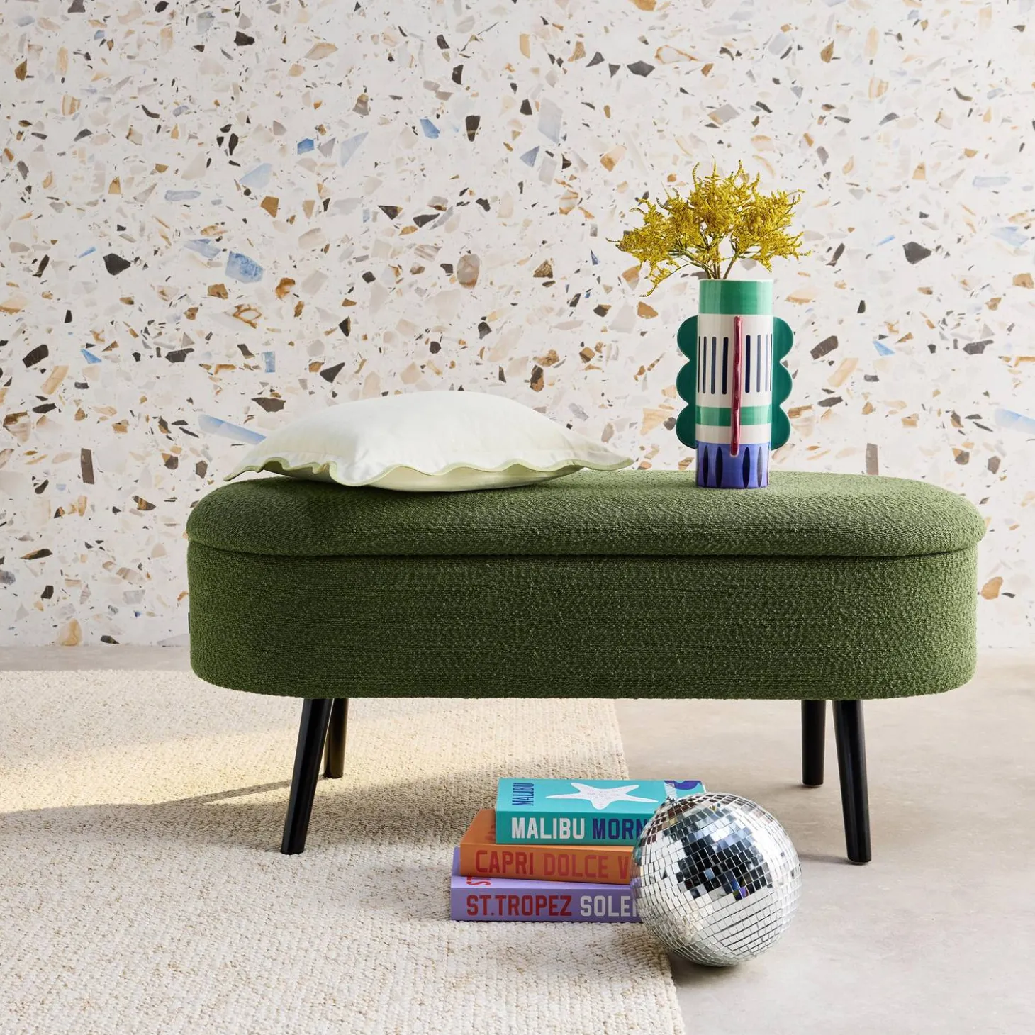 Sitzbank mit Stauraum und Bouclé-Bezug