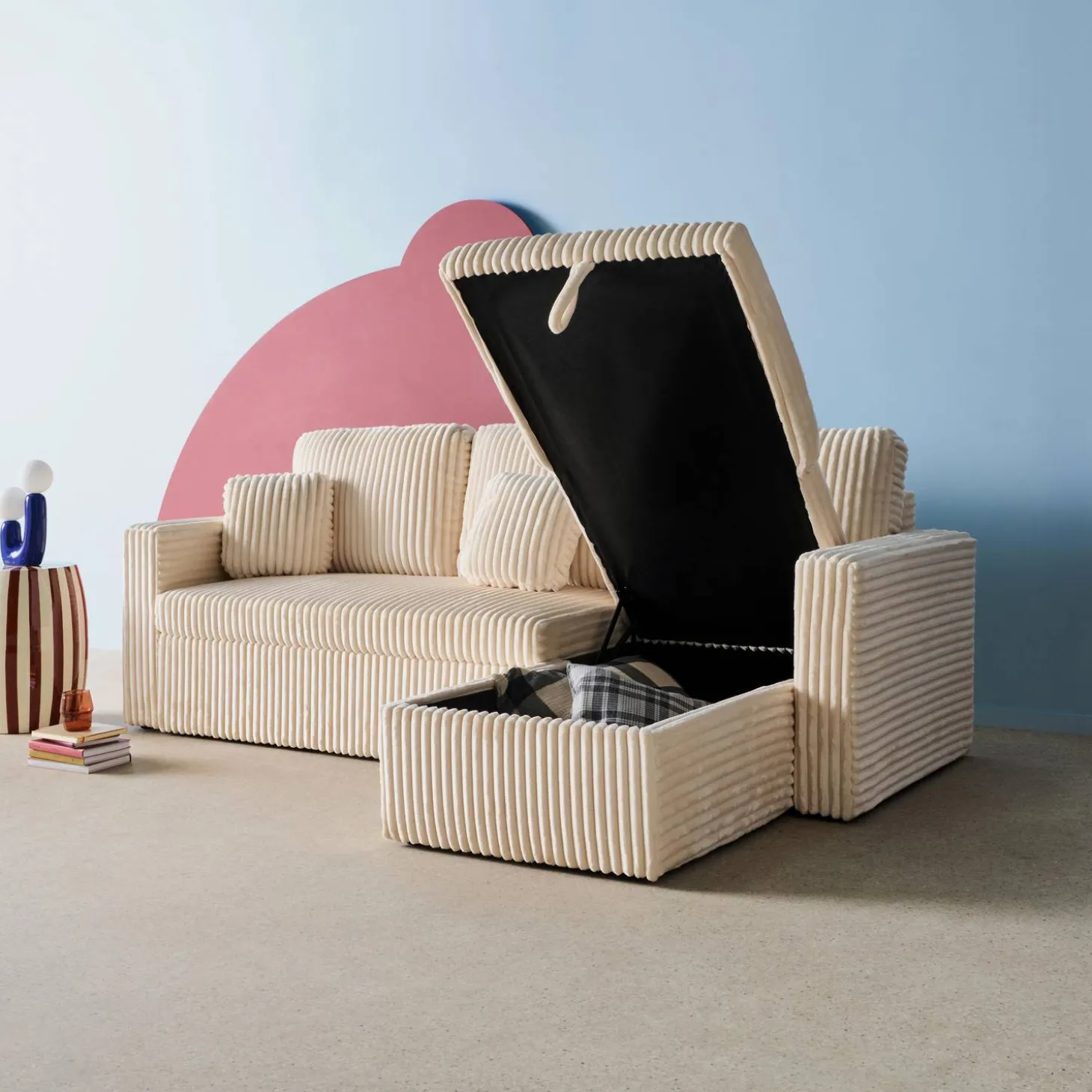 3-Sitzer Ecksofa mit Schlaffunktion und breit geripptem Bezug mit Fell-Optik