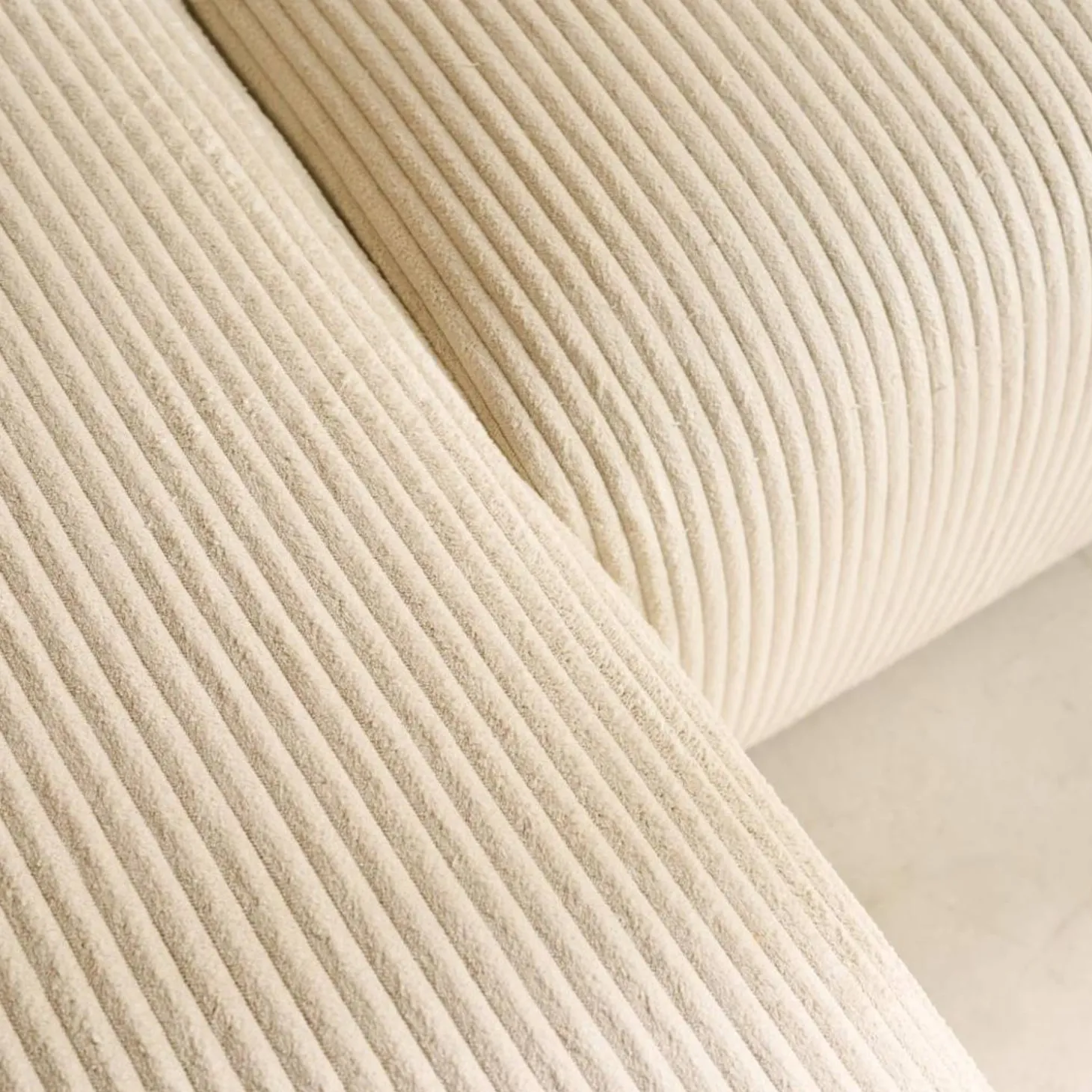 3-Sitzer Ecksofa mit Schlaffunktion und Cordbezug, Recamiere beidseitig montierbar
