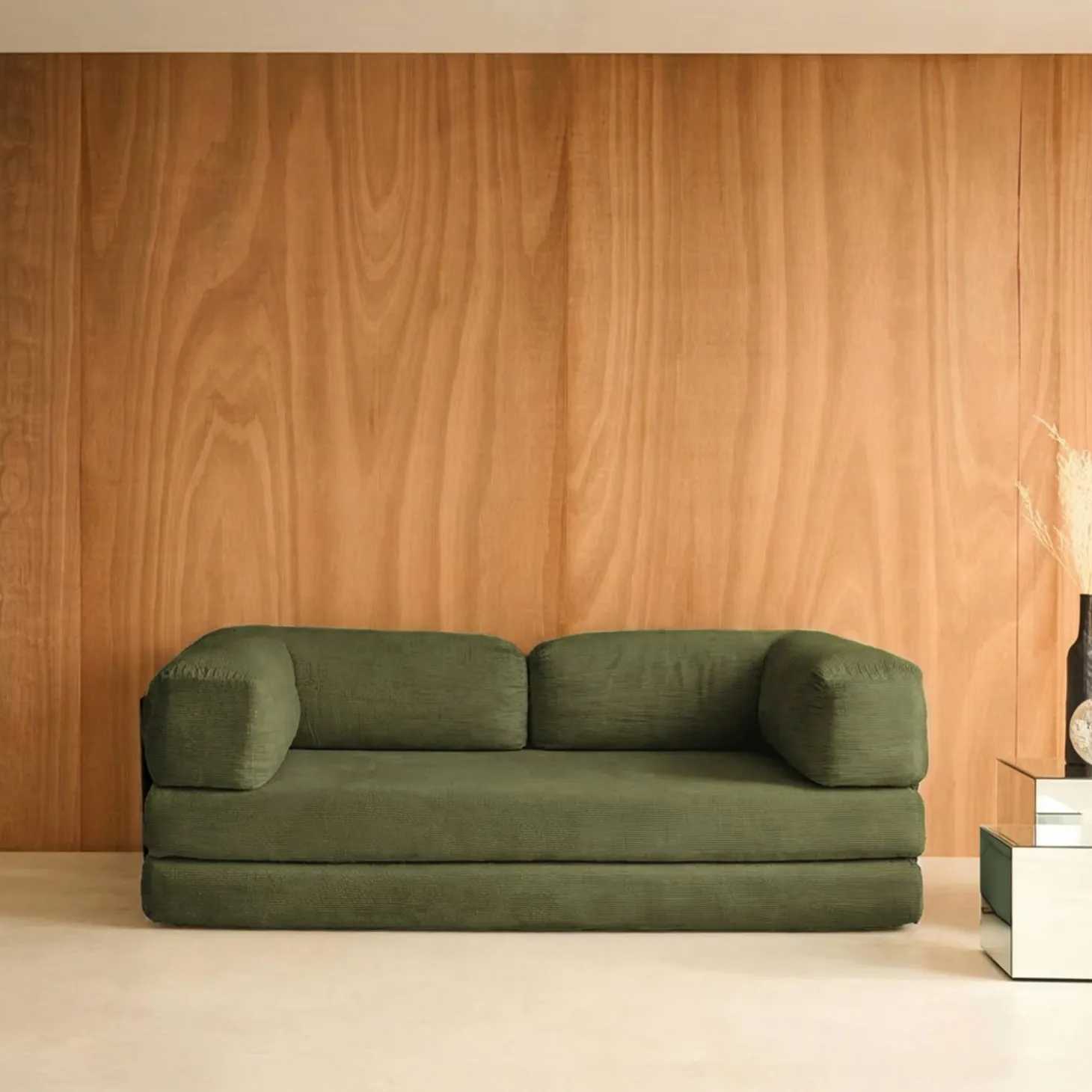 3-Sitzer-Schlafsofa im Vintage-Stil mit Cordbezug und verchromtem Außengestell