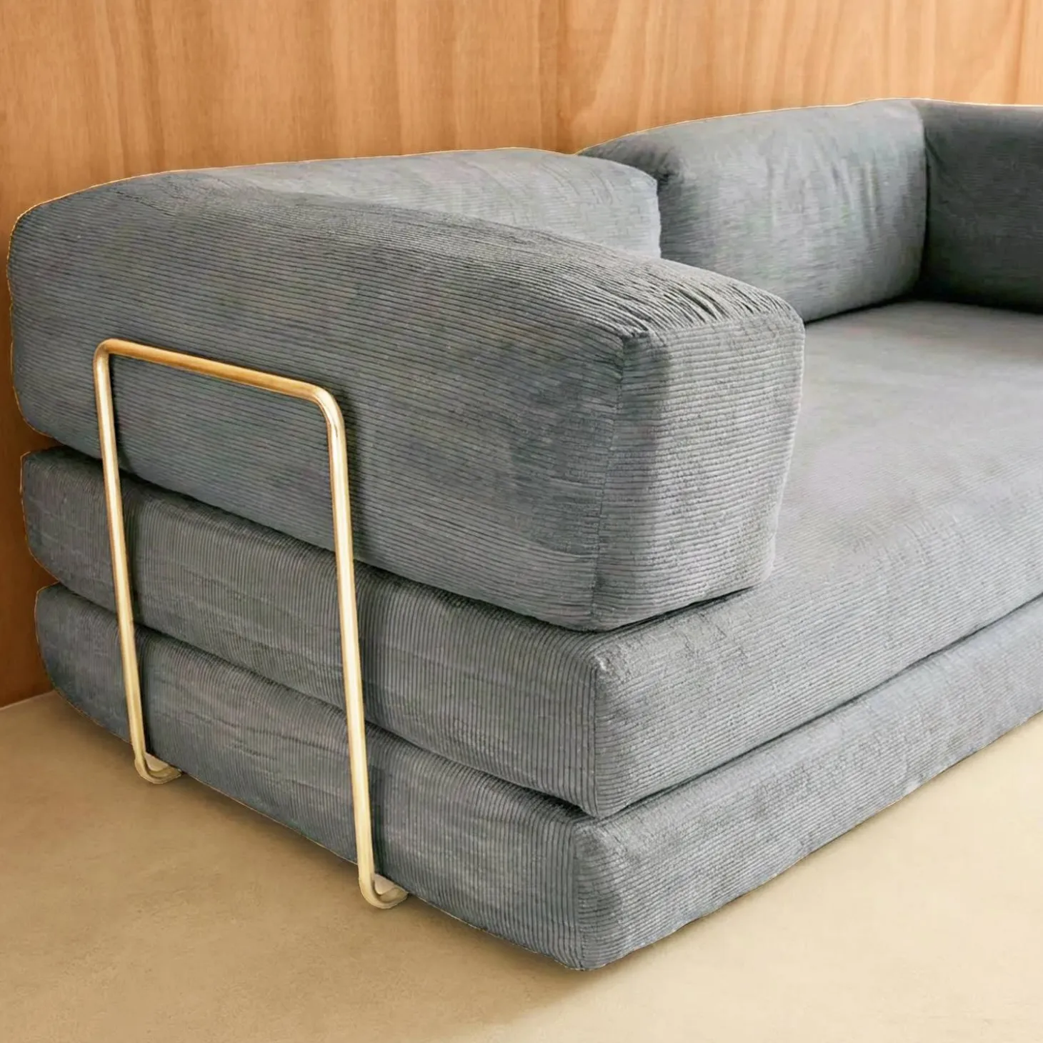 3-Sitzer-Schlafsofa im Vintage-Stil mit Cordbezug und verchromtem Außengestell