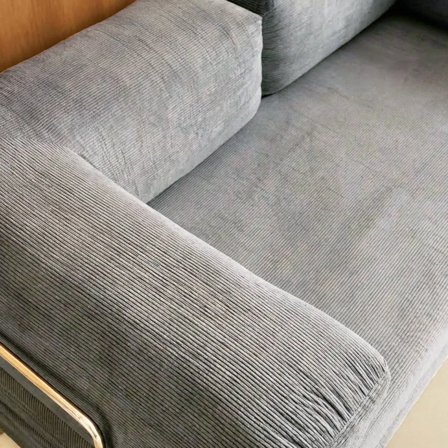 3-Sitzer-Schlafsofa im Vintage-Stil mit Cordbezug und verchromtem Außengestell