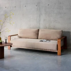 3-Sitzer Schlafsofa mit wasserabweisendem Stoff und Armlehnen aus Holz