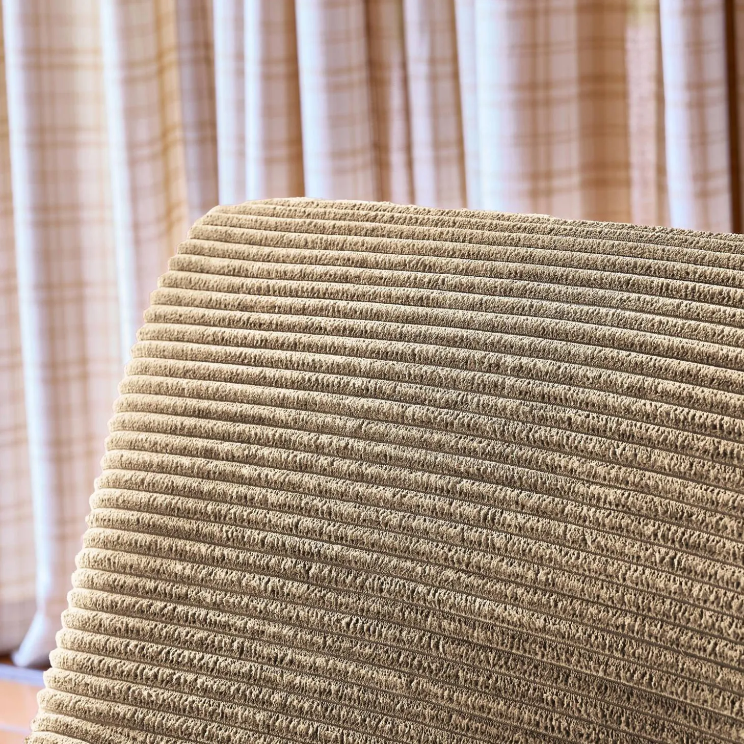 3-Sitzer Sofa mit Cordbezug