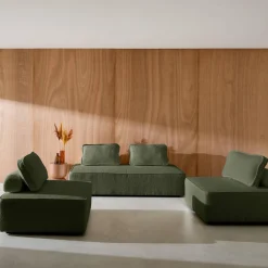 2-Sitzer Sofa und 2 Sessel mit Bouclé-Bezug für ein modulares Sofa