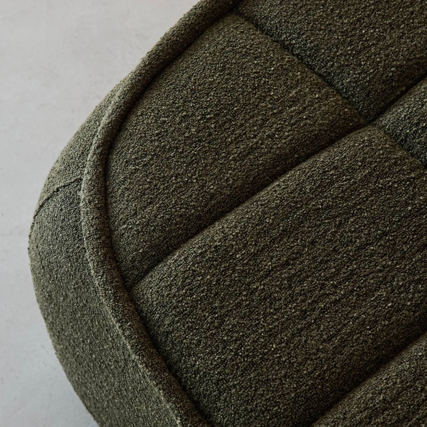 Sitzhocker, Fußhocker mit strukturierem Bouclé-Bezug für den Sessel Boni