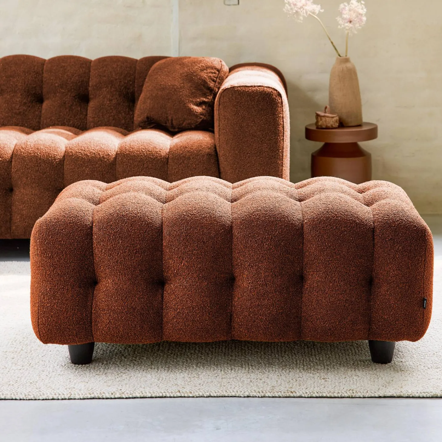 Sitzhocker Fußhocker mit strukturiertem Bouclébezug für 3-Sitzer Ecksofa Leon