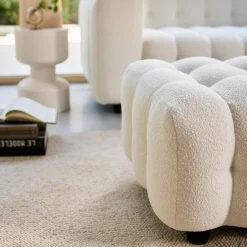 Sitzhocker Fußhocker mit strukturiertem Bouclébezug für 3-Sitzer Ecksofa Leon