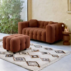 Sitzhocker Fußhocker mit strukturiertem Bouclébezug für 2-Sitzer Sofa Leon