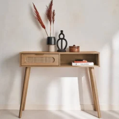 Skandinavische Konsole mit Holzdekor und abgerundetem Rattan-Geflecht