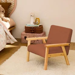 Skandinavischer Kindersessel aus Hevea-Holz