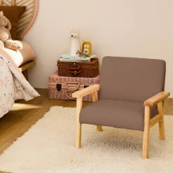 Skandinavischer Kindersessel aus Hevea-Holz