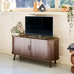 Skandinavisches TV-Möbel mit 2 Schiebetüren in geriffeltem Holzlook, 120 cm