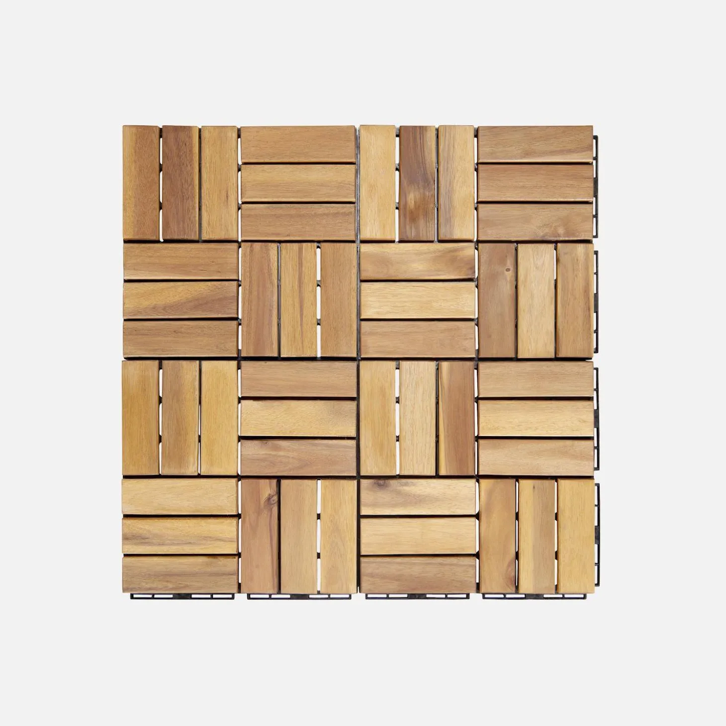 Terrassenfliesen aus Holz, quadratisches Muster