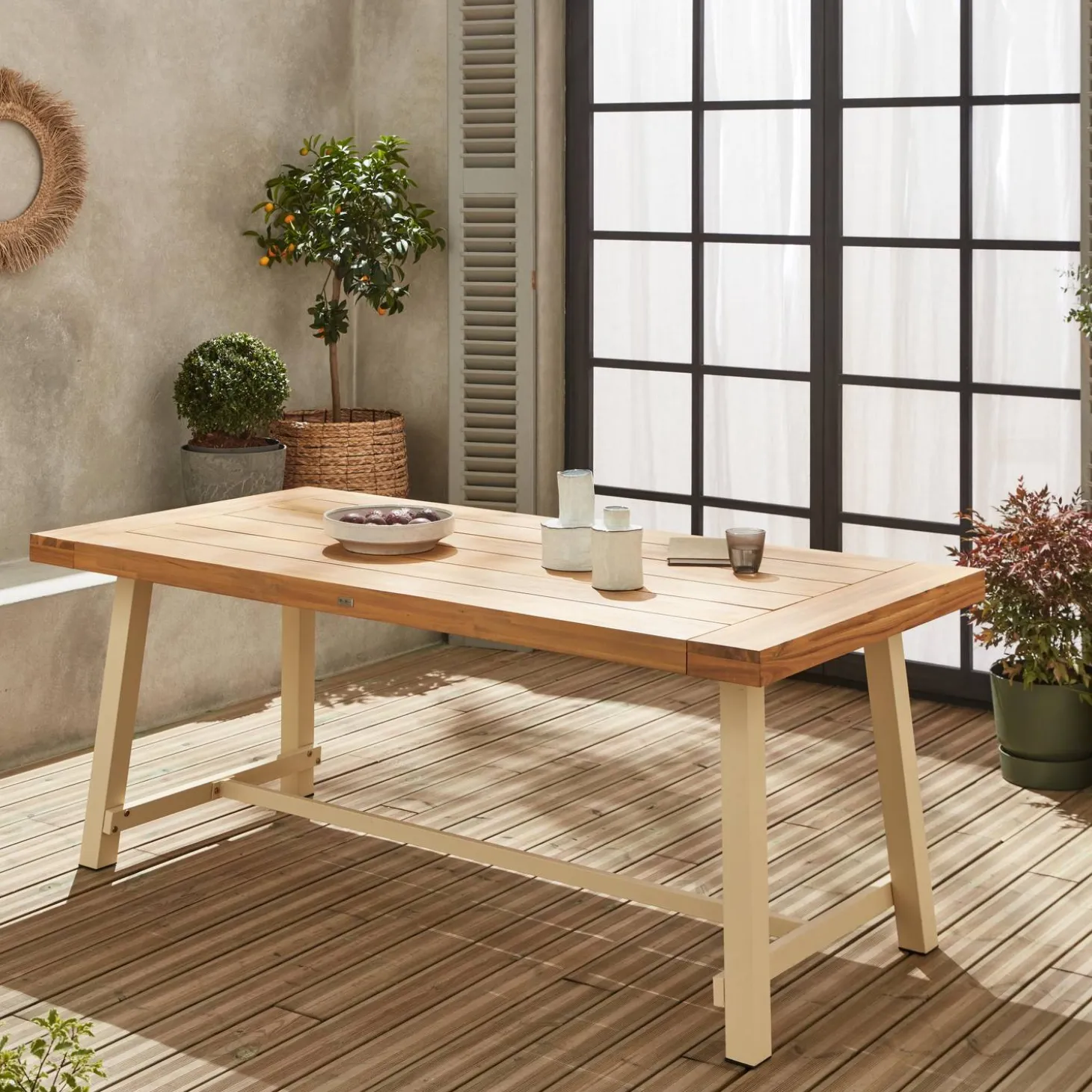 Tisch für Indoor/Outdoor aus Holz und Metall, 190 cm, 6-8 Plätze
