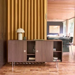 Vintage-Sideboard mit Holzdekor und Edelstahl, 2 Türen, 150cm
