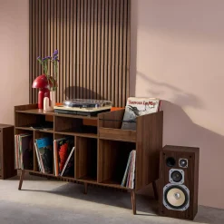 Zweifarbiger Vintage XL Schallplattenschrank mit Holzdekor und farbigem Hintergrund 130cm